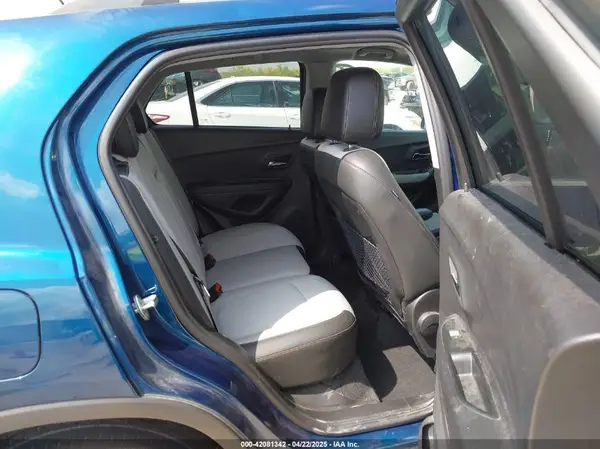 3GNCJLSB2LL308702 2020 CHEVROLET TRAX - Image 8