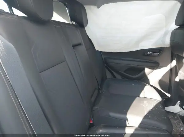 3GNCJLSB2LL321322 2020 CHEVROLET TRAX - Image 8