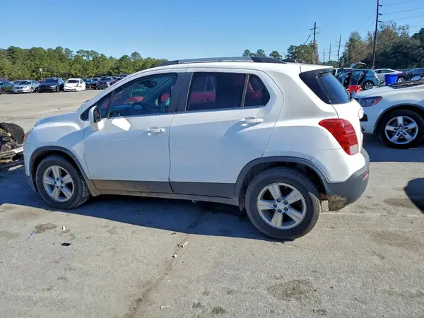 3GNCJLSB3GL161828 2016 CHEVROLET TRAX - Image 2