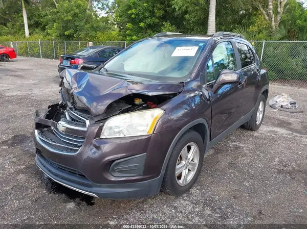 3GNCJLSB3GL214690 2016 CHEVROLET TRAX - Image 2