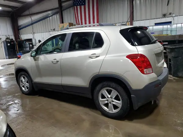 3GNCJLSB3GL228766 2016 CHEVROLET TRAX - Image 2