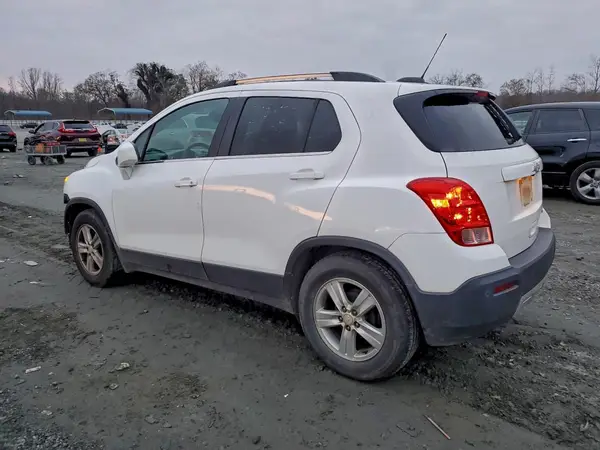 3GNCJLSB3GL257314 2016 CHEVROLET TRAX - Image 2