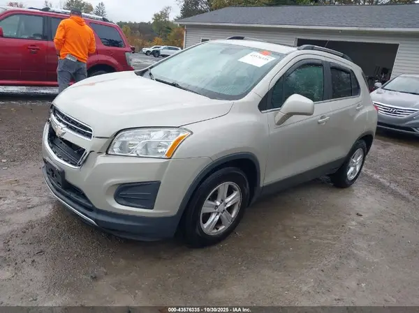 3GNCJLSB3GL274100 2016 CHEVROLET TRAX - Image 2