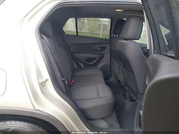3GNCJLSB3GL274100 2016 CHEVROLET TRAX - Image 8