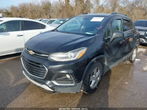 3GNCJLSB3HL135005 2017 CHEVROLET TRAX - Image 2
