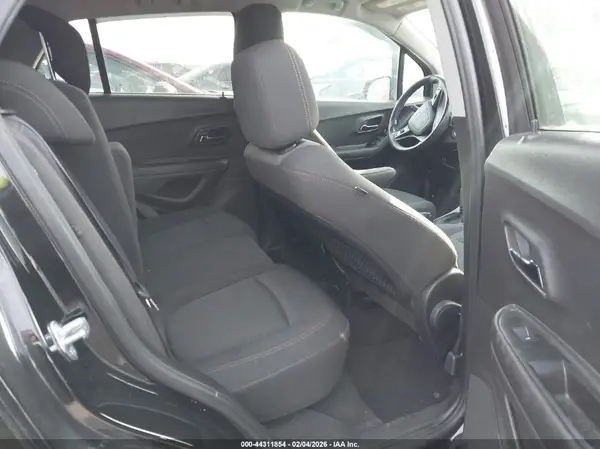 3GNCJLSB3HL135005 2017 CHEVROLET TRAX - Image 8