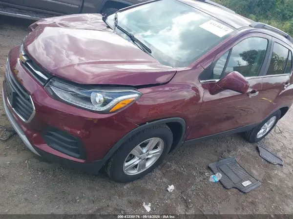 3GNCJLSB3HL148708 2017 CHEVROLET TRAX - Image 2