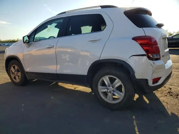3GNCJLSB3HL183197 2017 CHEVROLET TRAX - Image 2