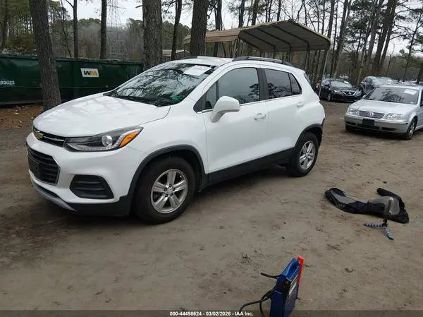 3GNCJLSB3HL183426 2017 CHEVROLET TRAX - Image 2