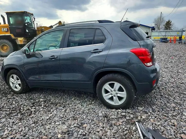 3GNCJLSB3HL186181 2017 CHEVROLET TRAX - Image 2