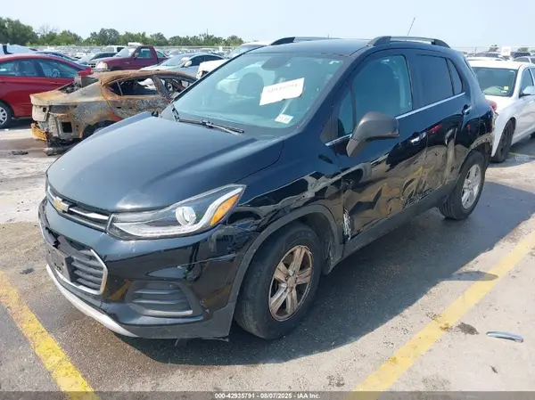 3GNCJLSB3HL231863 2017 CHEVROLET TRAX - Image 2