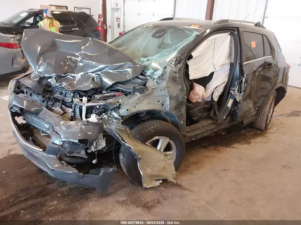 3GNCJLSB3HL248324 2017 CHEVROLET TRAX - Image 2