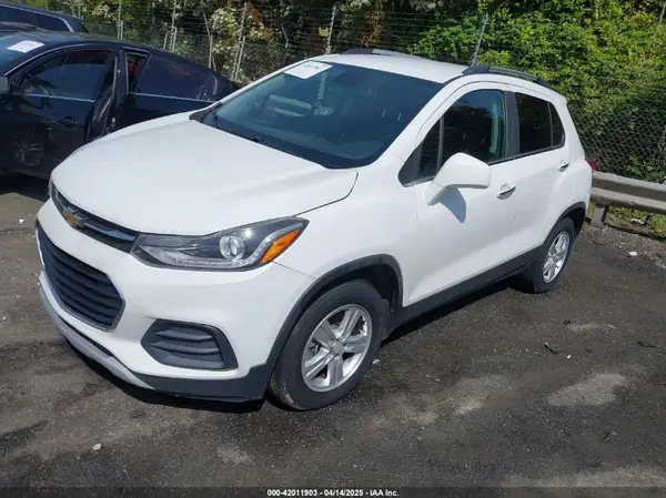 3GNCJLSB3HL271229 2017 CHEVROLET TRAX - Image 2