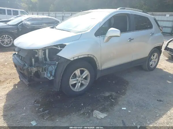 3GNCJLSB3HL281209 2017 CHEVROLET TRAX - Image 2