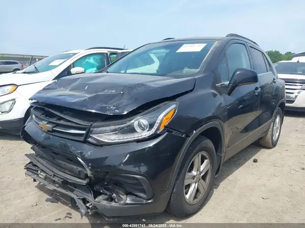 3GNCJLSB3HL283168 2017 CHEVROLET TRAX - Image 2