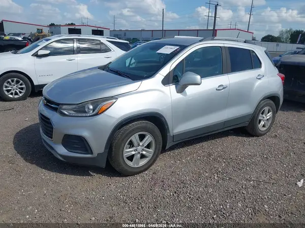 3GNCJLSB3JL174439 2018 CHEVROLET TRAX - Image 2