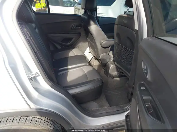 3GNCJLSB3JL177700 2018 CHEVROLET TRAX - Image 8