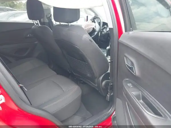 3GNCJLSB3JL201235 2018 CHEVROLET TRAX - Image 8