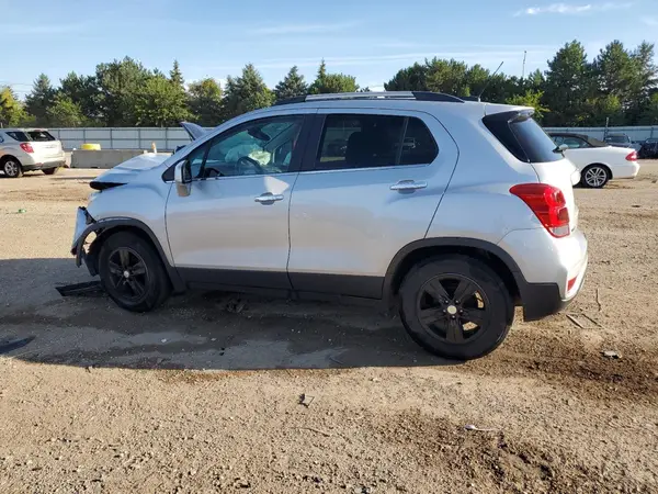 3GNCJLSB3JL258034 2018 CHEVROLET TRAX - Image 2
