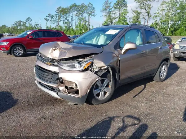 3GNCJLSB3JL301156 2018 CHEVROLET TRAX - Image 2