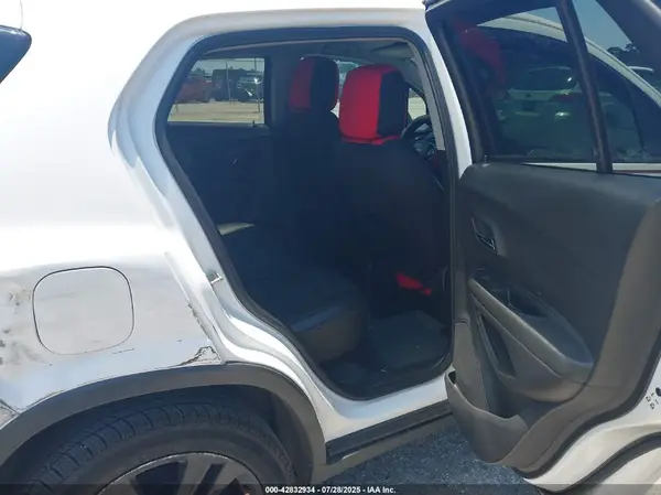 3GNCJLSB3JL318992 2018 CHEVROLET TRAX - Image 8