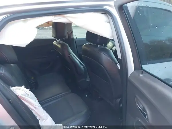 3GNCJLSB3JL342354 2018 CHEVROLET TRAX - Image 8