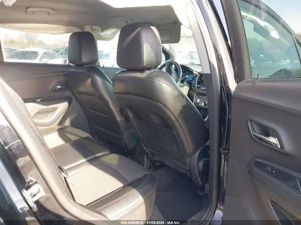 3GNCJLSB3JL382241 2018 CHEVROLET TRAX - Image 8