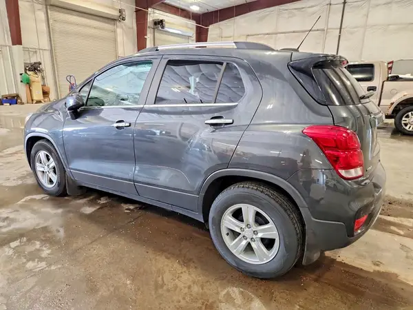 3GNCJLSB3JL391845 2018 CHEVROLET TRAX - Image 2