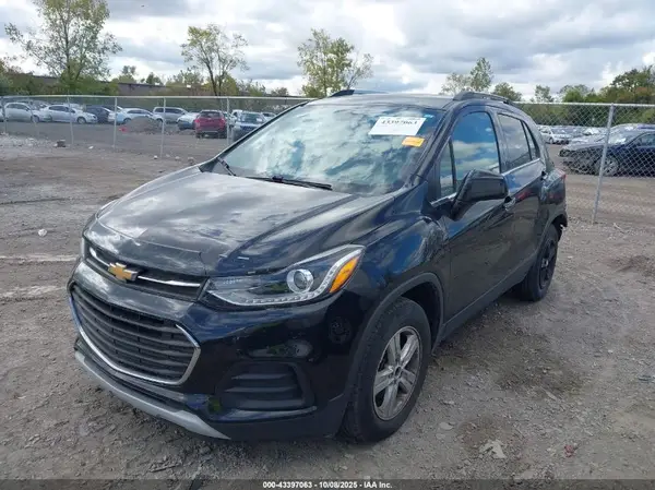 3GNCJLSB3KL149350 2019 CHEVROLET TRAX - Image 2