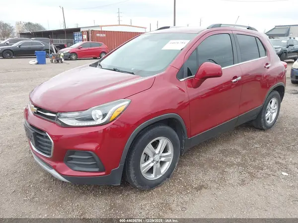 3GNCJLSB3KL166181 2019 CHEVROLET TRAX - Image 2