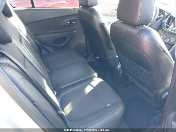 3GNCJLSB3KL167363 2019 CHEVROLET TRAX - Image 8