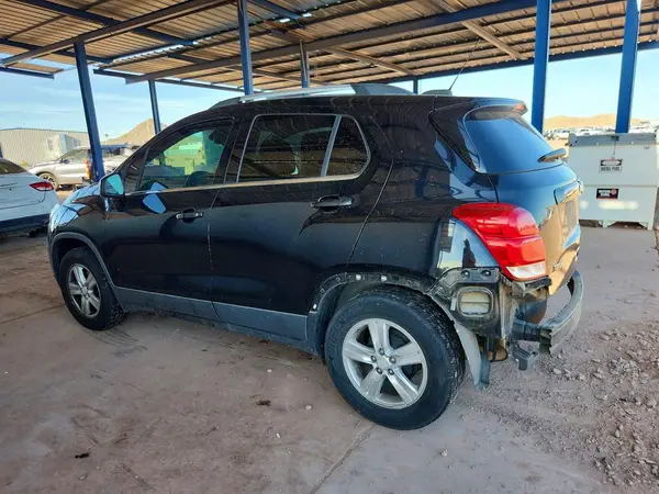 3GNCJLSB3KL183174 2019 CHEVROLET TRAX - Image 2