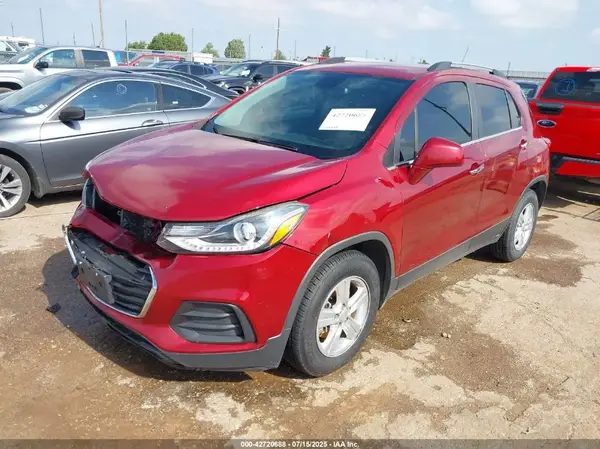 3GNCJLSB3KL192215 2019 CHEVROLET TRAX - Image 2