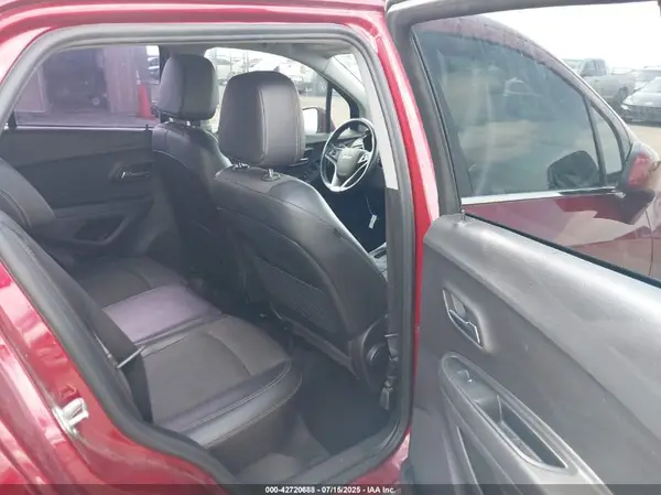 3GNCJLSB3KL192215 2019 CHEVROLET TRAX - Image 8