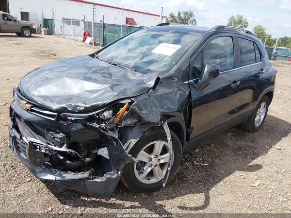 3GNCJLSB3KL192750 2019 CHEVROLET TRAX - Image 2