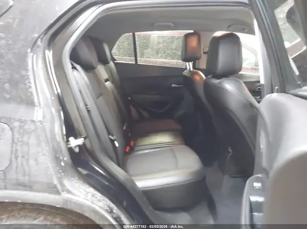 3GNCJLSB3KL203035 2019 CHEVROLET TRAX - Image 8