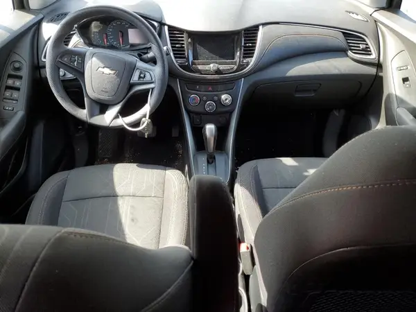 3GNCJLSB3KL208185 2019 CHEVROLET TRAX - Image 8