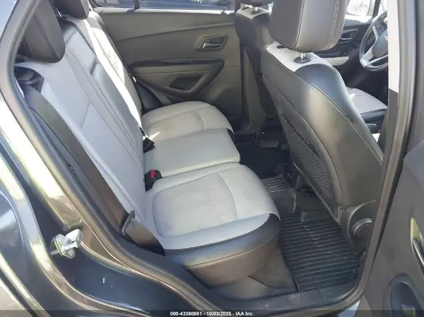 3GNCJLSB3KL224662 2019 CHEVROLET TRAX - Image 8