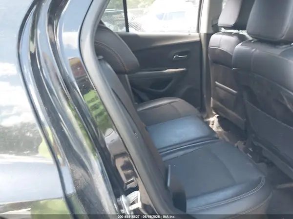 3GNCJLSB3KL245740 2019 CHEVROLET TRAX - Image 8