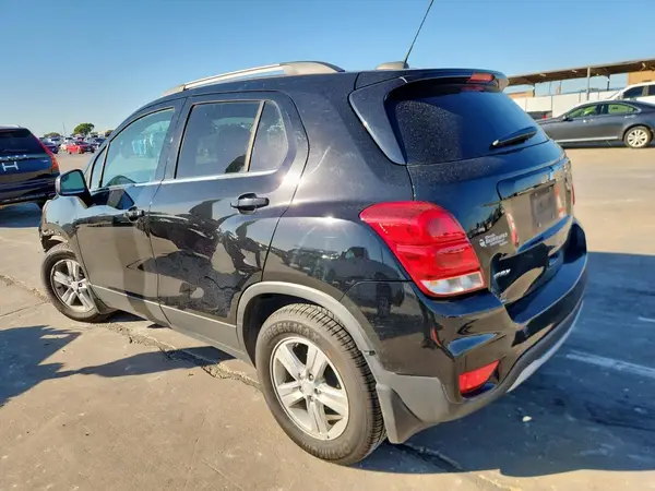 3GNCJLSB3KL258701 2019 CHEVROLET TRAX - Image 2