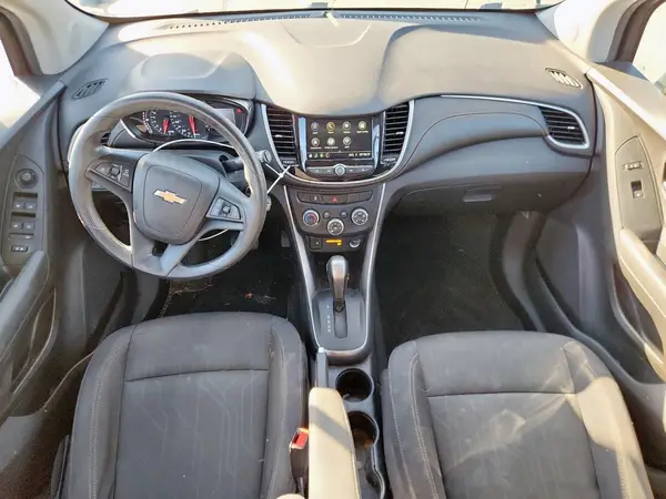 3GNCJLSB3KL258701 2019 CHEVROLET TRAX - Image 8
