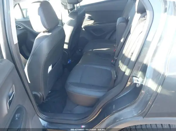 3GNCJLSB3KL326883 2019 CHEVROLET TRAX - Image 8