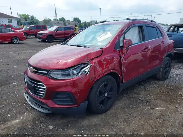 3GNCJLSB3KL383665 2019 CHEVROLET TRAX - Image 2