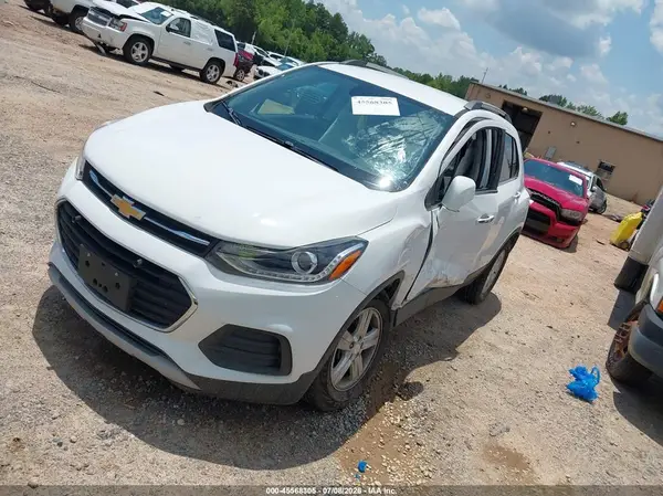 3GNCJLSB3KL391927 2019 CHEVROLET TRAX - Image 2