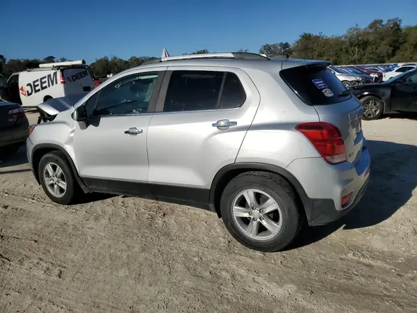 3GNCJLSB3KL392463 2019 CHEVROLET TRAX - Image 2