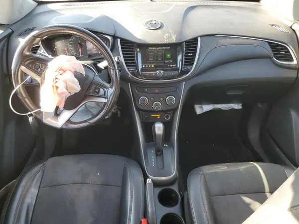 3GNCJLSB3KL392463 2019 CHEVROLET TRAX - Image 8