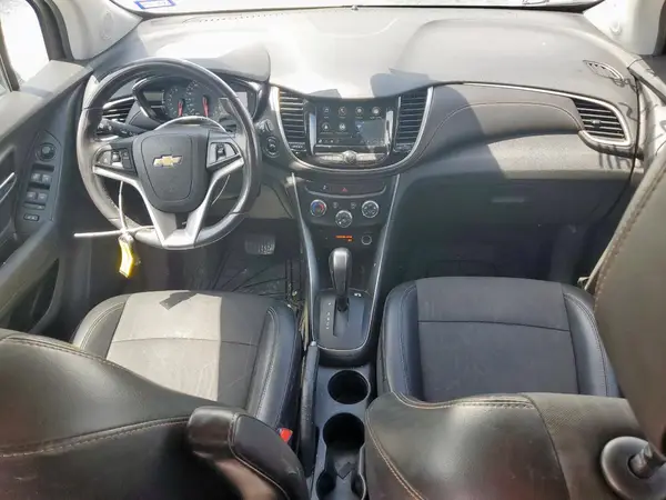 3GNCJLSB3KL405681 2019 CHEVROLET TRAX - Image 8