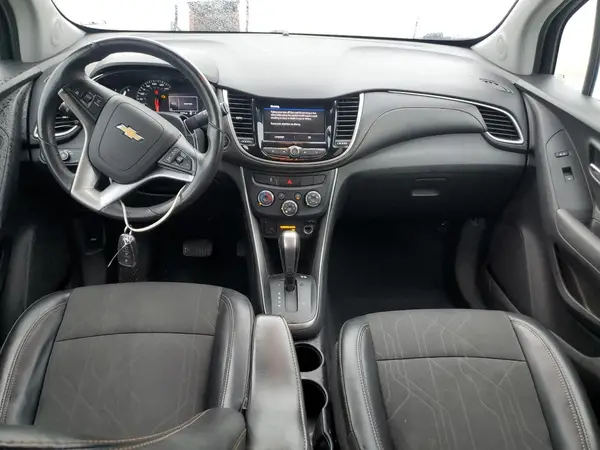 3GNCJLSB3LL124742 2020 CHEVROLET TRAX - Image 8