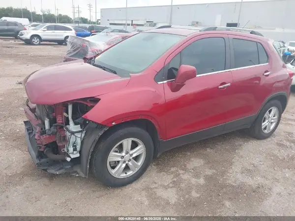3GNCJLSB3LL128385 2020 CHEVROLET TRAX - Image 2