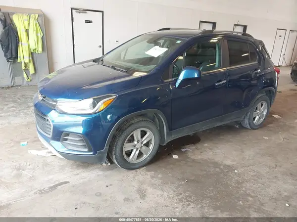 3GNCJLSB3LL133960 2020 CHEVROLET TRAX - Image 2